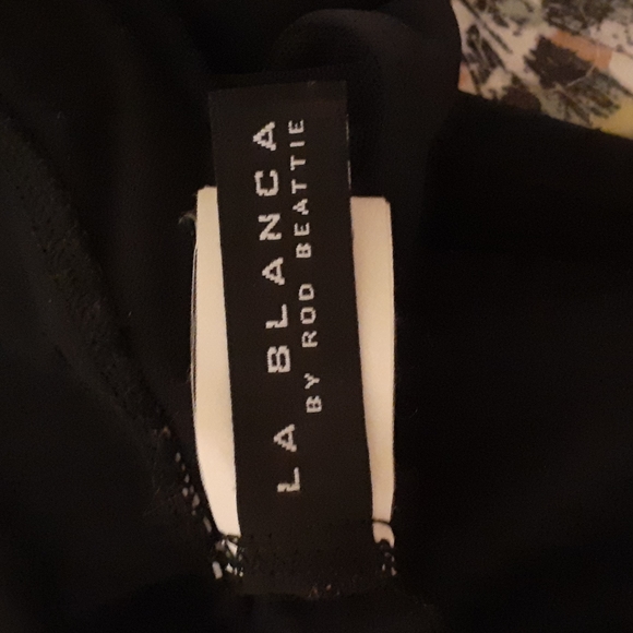 La Blanca by Rod Beattie blk one piece bathing suit size 6 w/ mesh V cut outs. - Picture 6 of 7